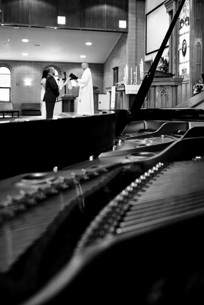 Piano at wedding by La Crosse, WI Photographer Jeff Wiswell