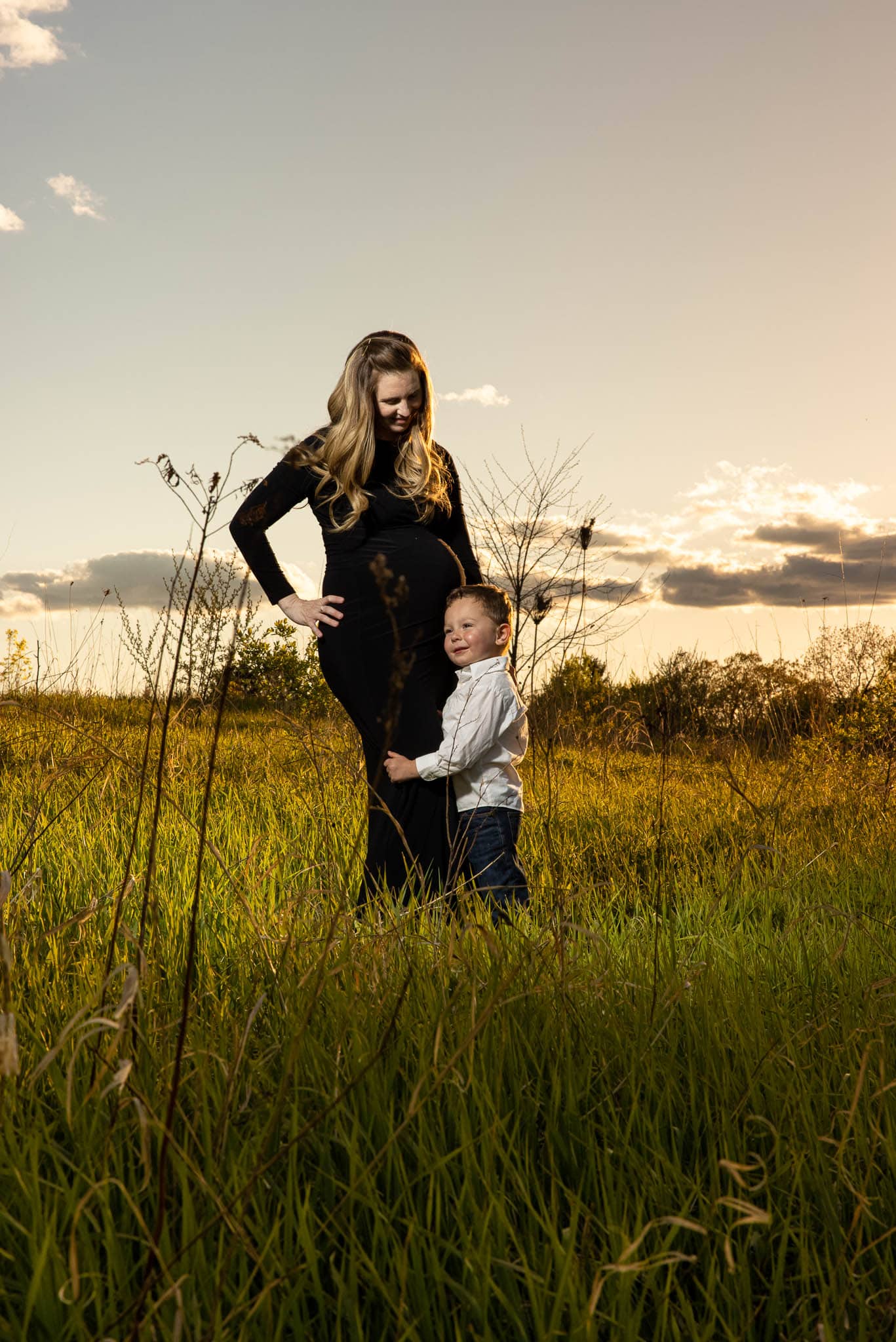 Family photographed at Hixon Forest in La Crosse, Wisconsin