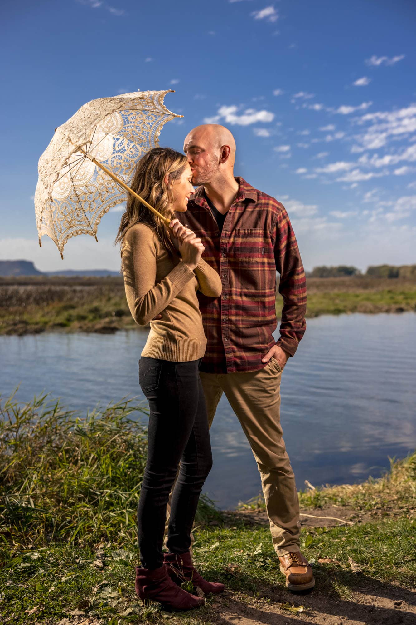 Couple on bench at Perrot State Park by La Crosse Photographer Jeff Wiswell | J.L. Wiswell Photography