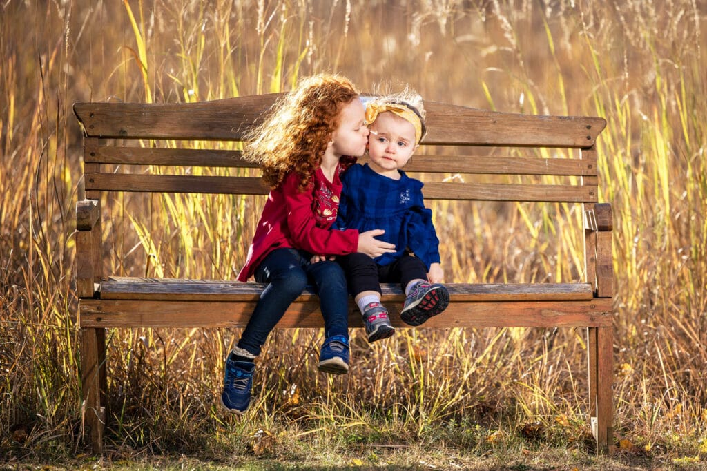 Myrick Park kids on bench by Photographer Jeff Wiswell of J.L. Wiswell Photography