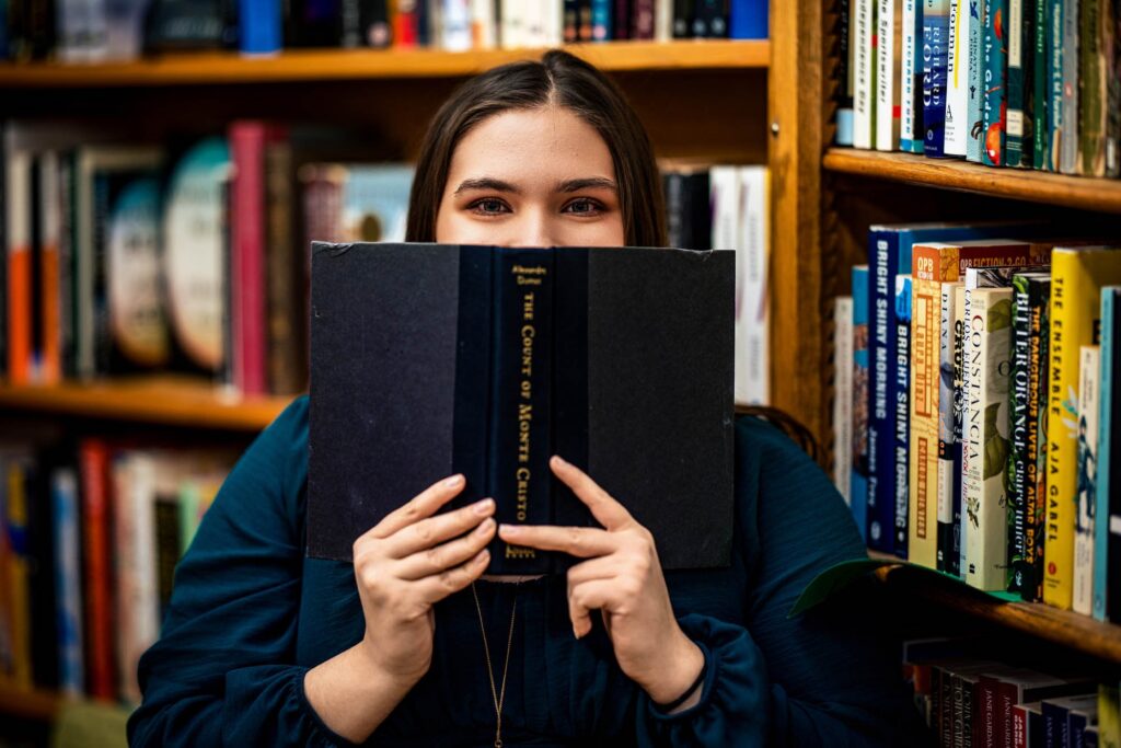 A senior session — gallery frame 6