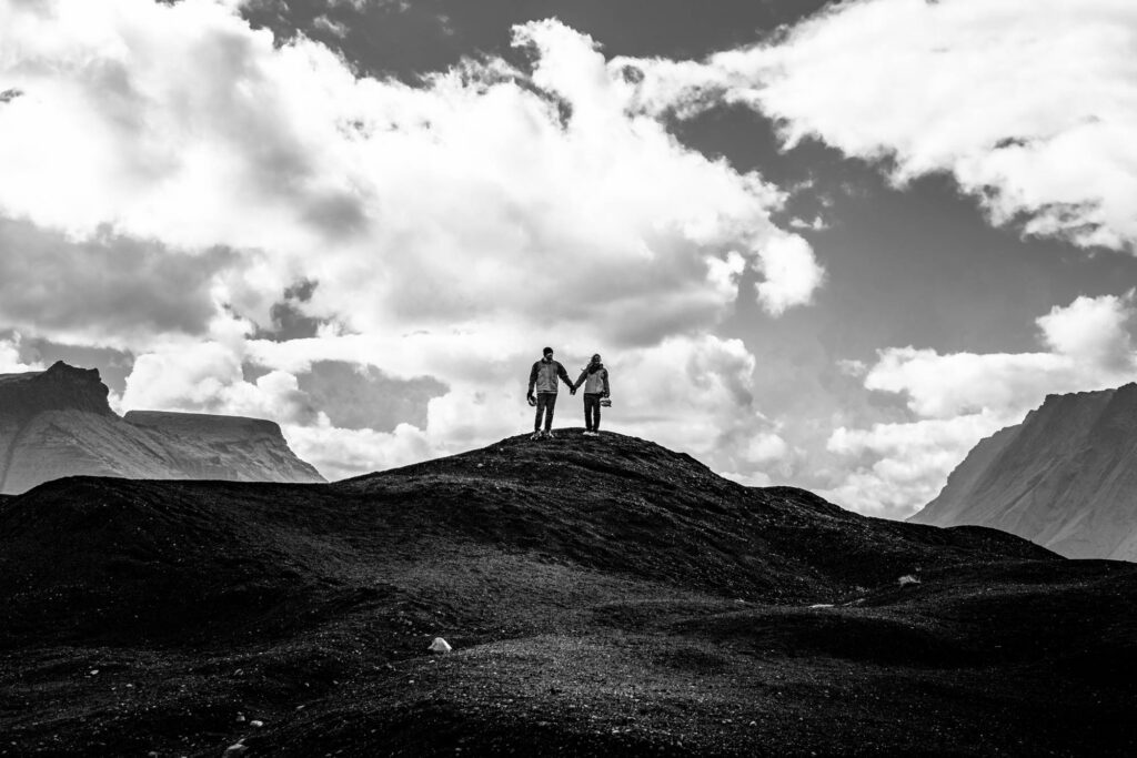 A couples session — gallery frame 3