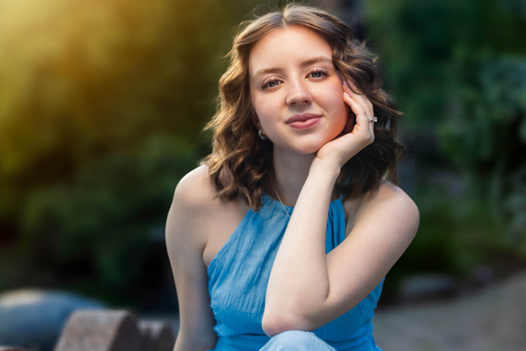 A senior session — gallery frame 1