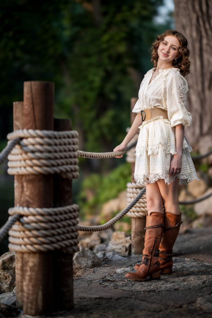 A senior session — gallery frame 6